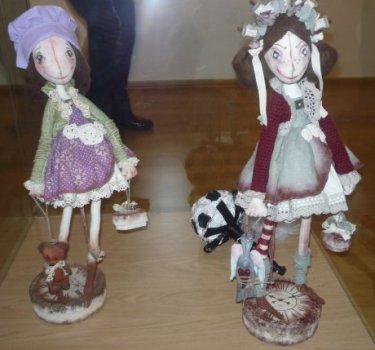 Na výstave textilnej tvorby