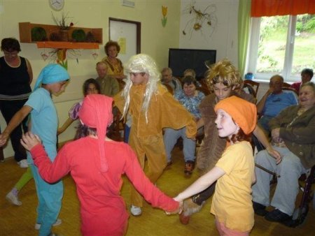 Májový program